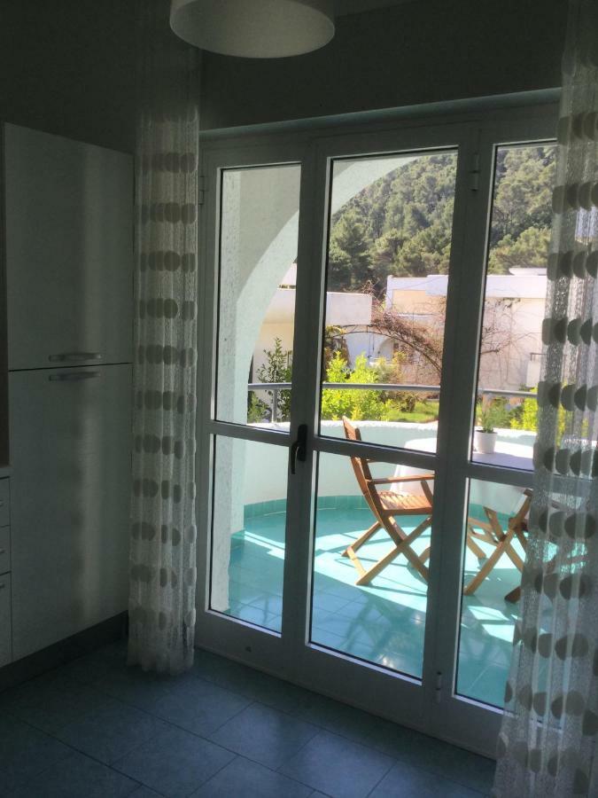 Residence I Faraglioni Mattinata Eksteriør bilde