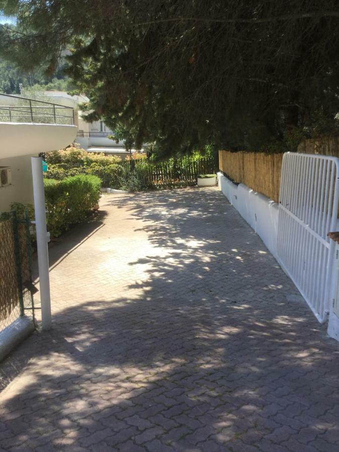 Residence I Faraglioni Mattinata Eksteriør bilde