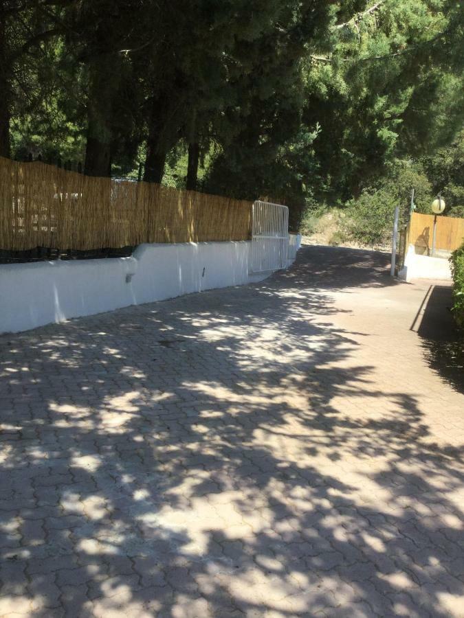 Residence I Faraglioni Mattinata Eksteriør bilde